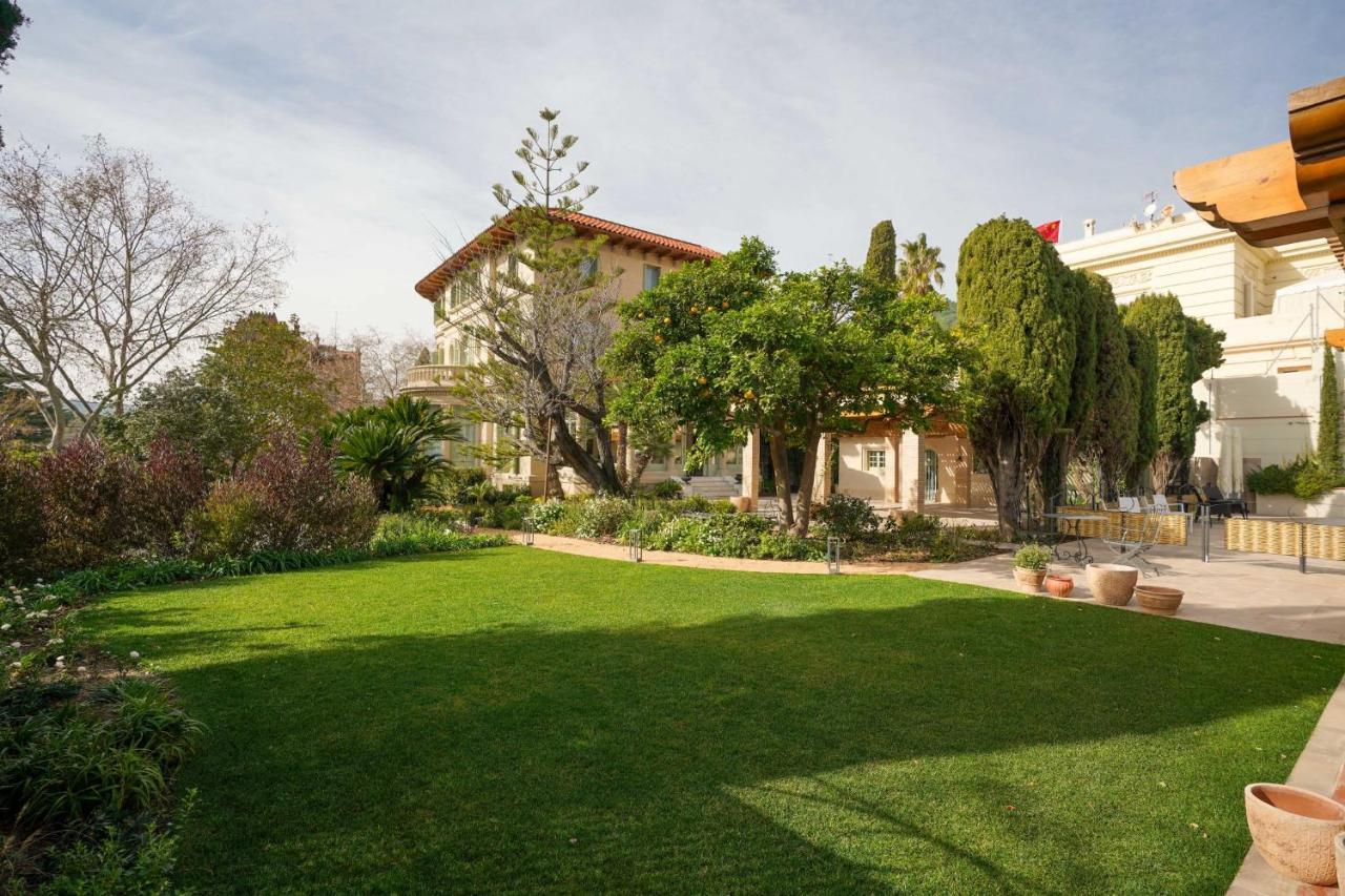 Hotel Boutique Mirlo Barcellona Esterno foto The garden of the museum